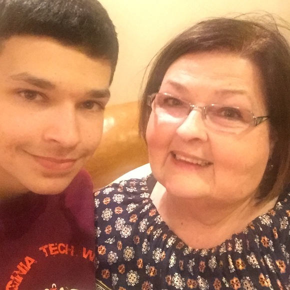 Meet your Posher, Rosemary - Picture 4 of 7